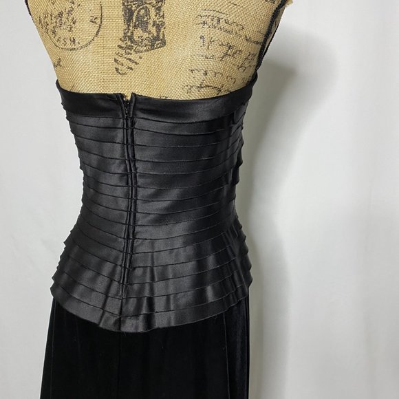 Tadashi Black Velvet Skirt Pleated Gown - Picture 7 of 9